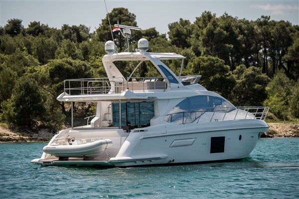 Azimut 55 Fly — photo 28