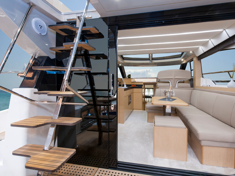 Bavaria Virtess 420 Fly — photo 11