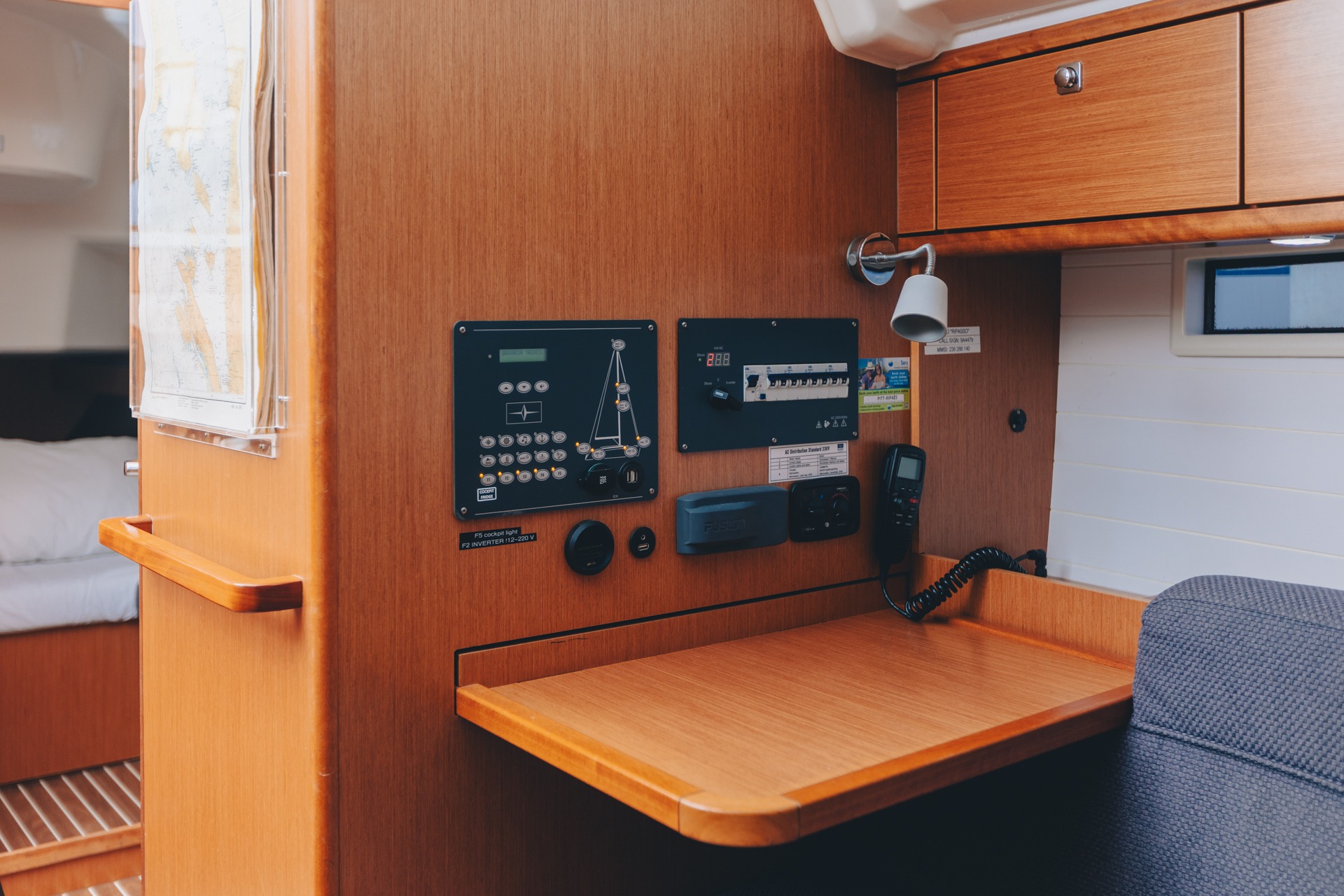 Bavaria Cruiser 37 — photo 10