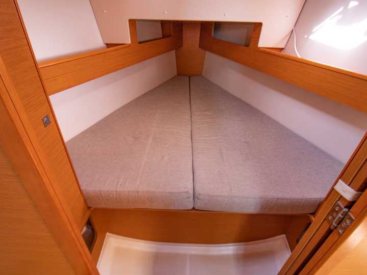Sun Odyssey 33i — photo 3