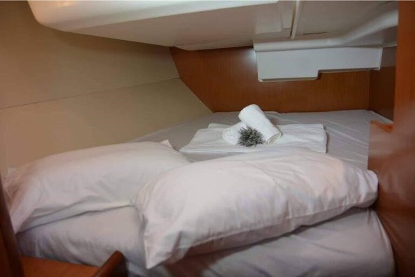 Oceanis 37 — photo 11