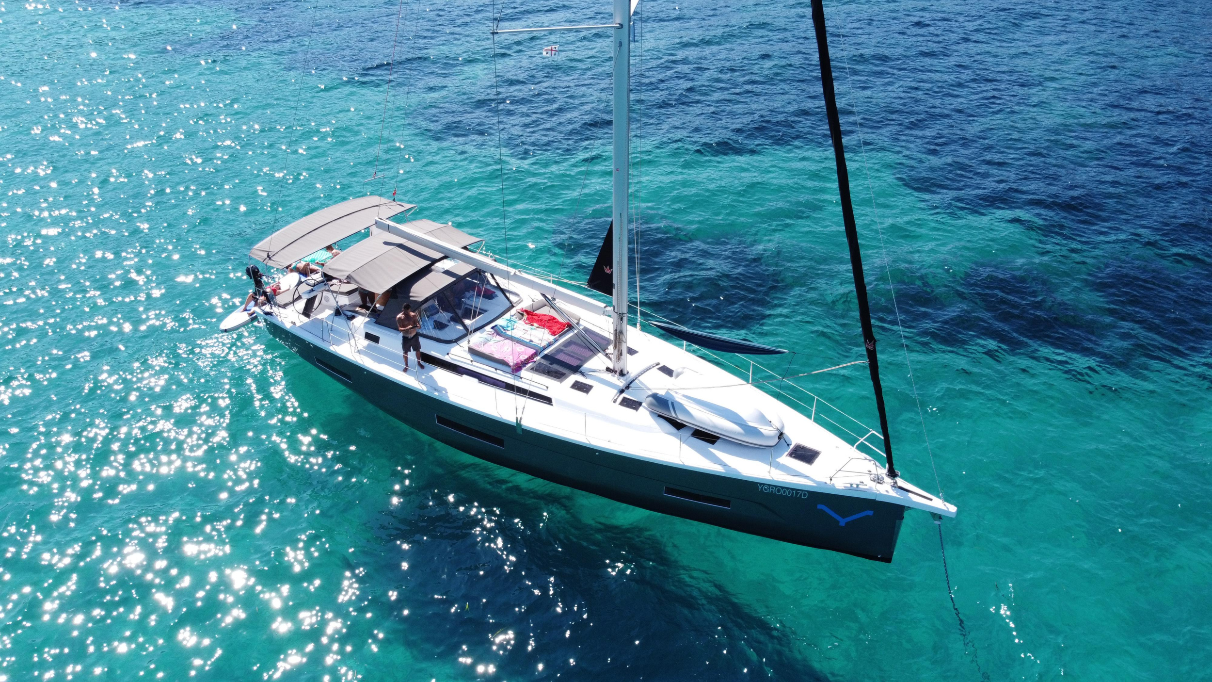 Dufour 530 Owner's Version — photo 4