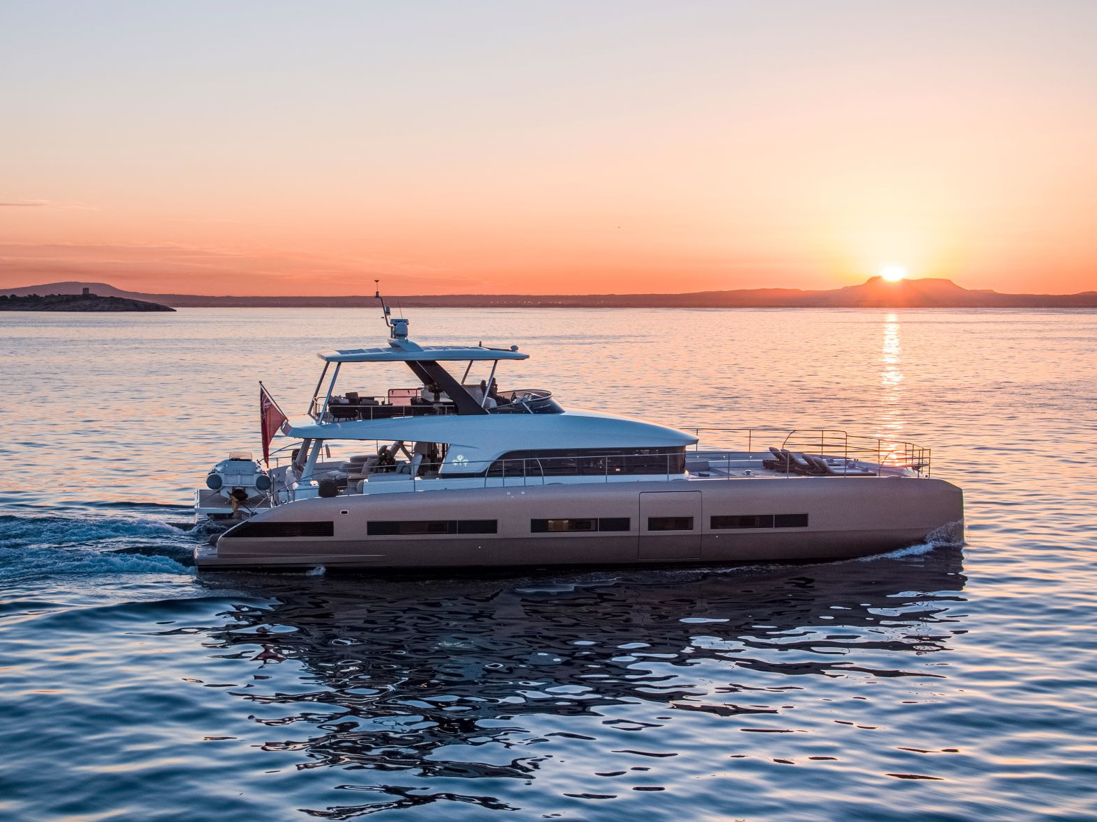 Lagoon Seventy 8 — photo 1