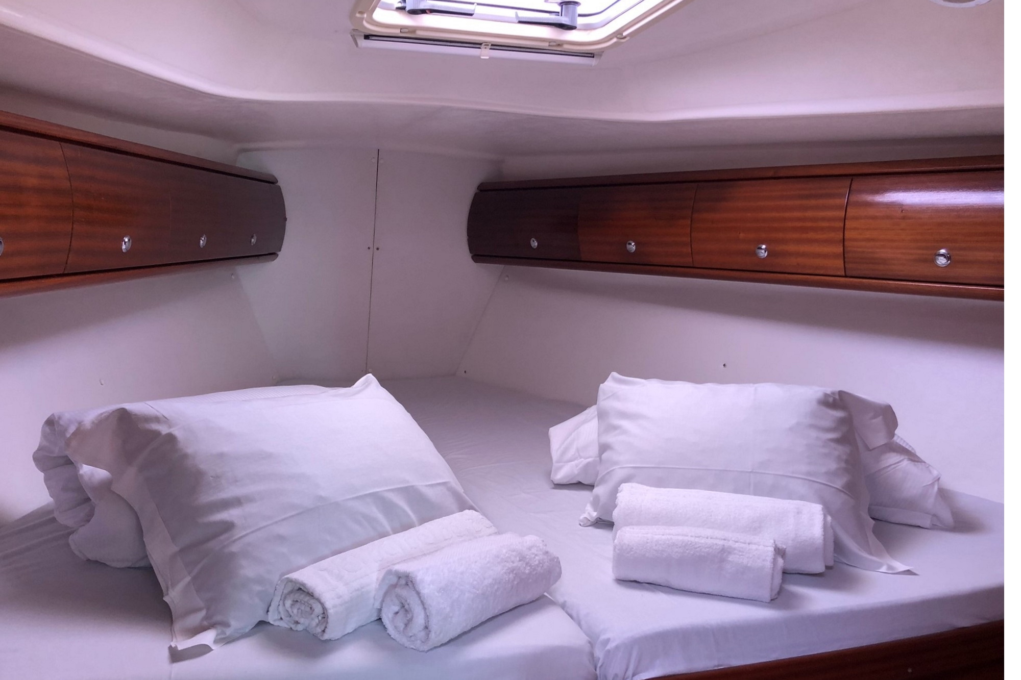 Bavaria 38 — photo 12