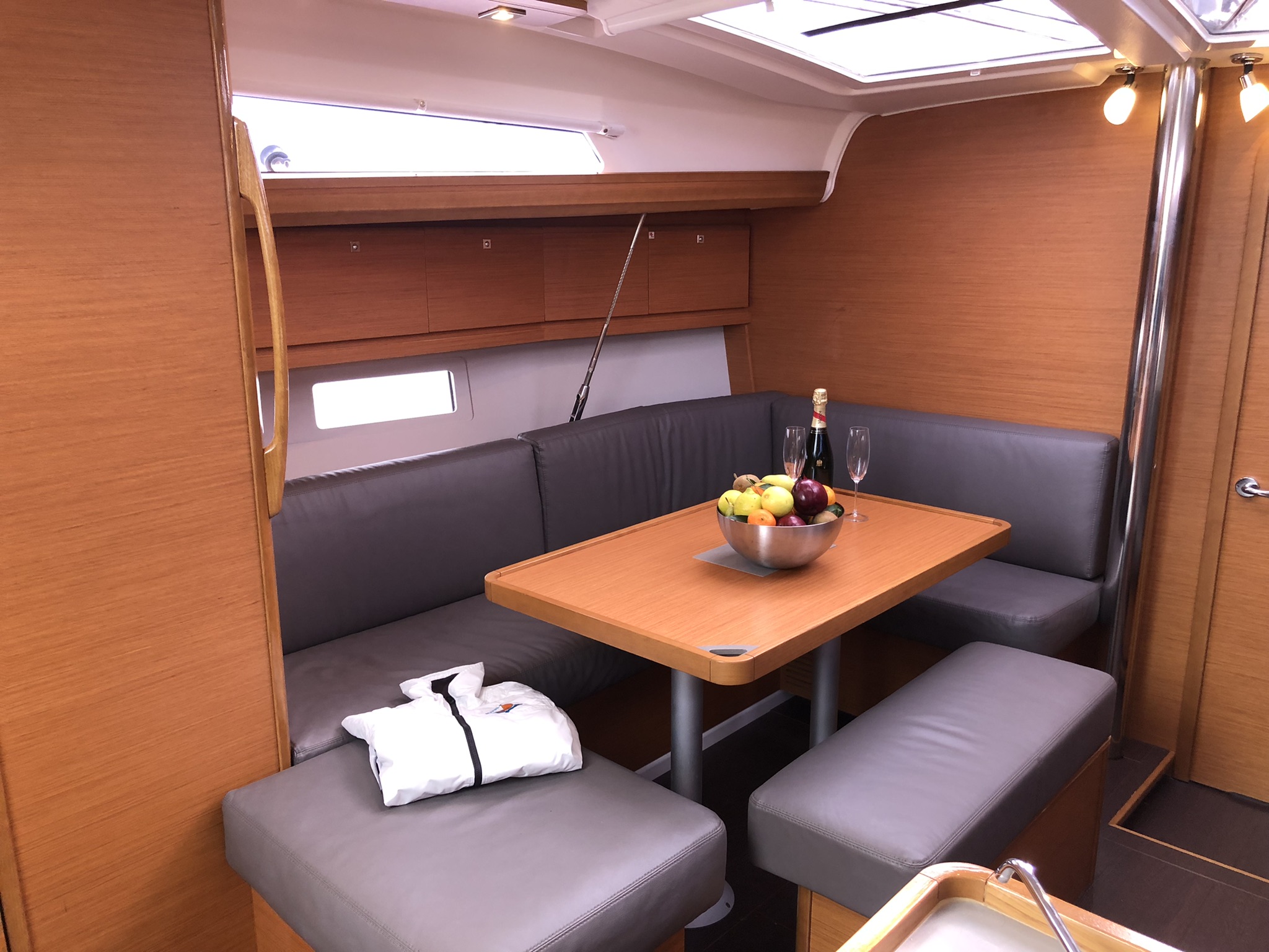 Dufour 412 Grand large — photo 16