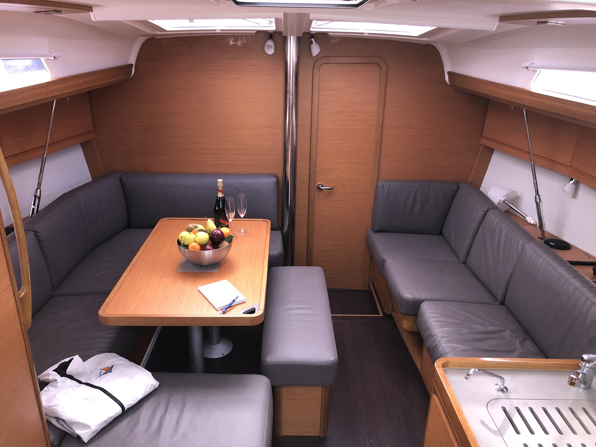 Dufour 412 Grand large — photo 18