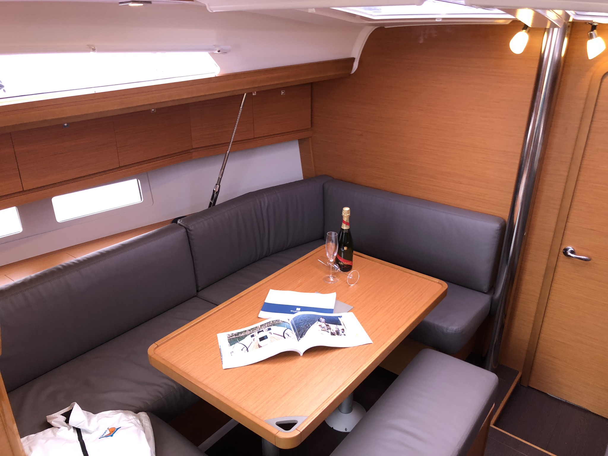 Dufour 412 Grand large — photo 20