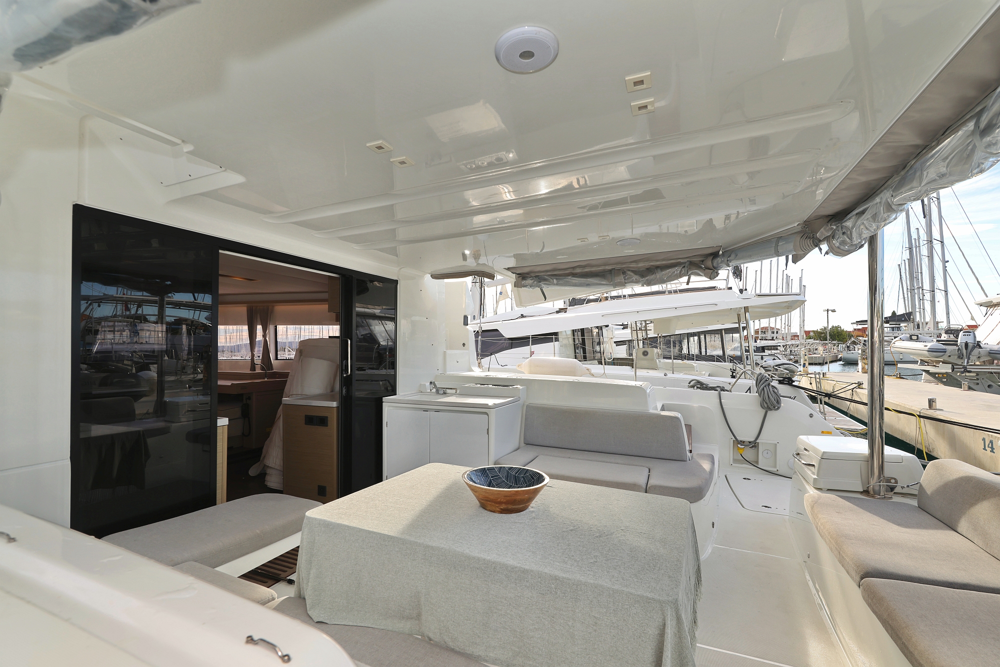 Lagoon 51 - 6 cabins/4heads — photo 43