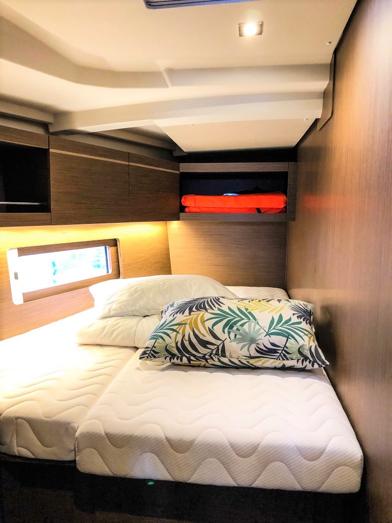 Oceanis 46.1 — photo 26