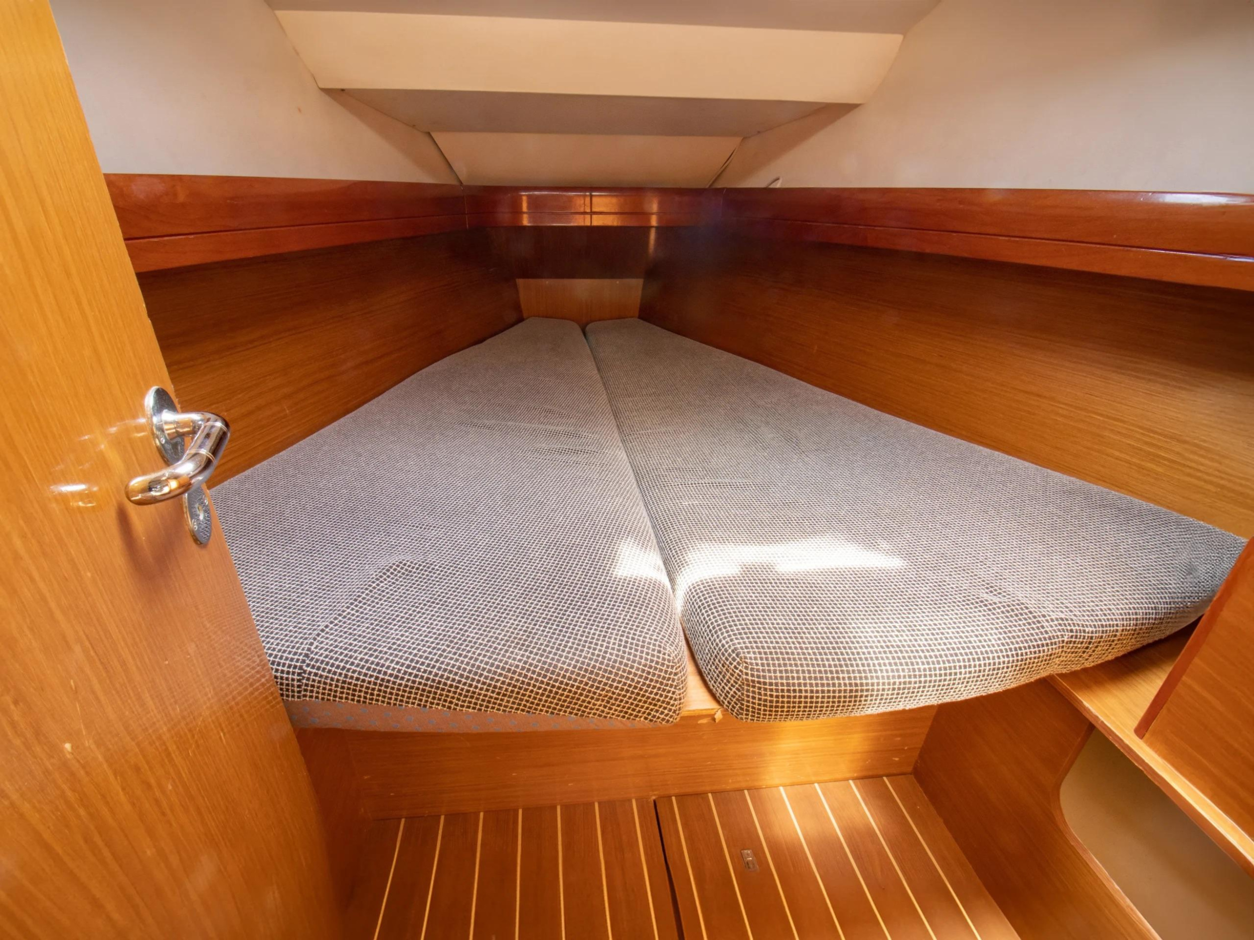Sun Odyssey 36 — photo 2