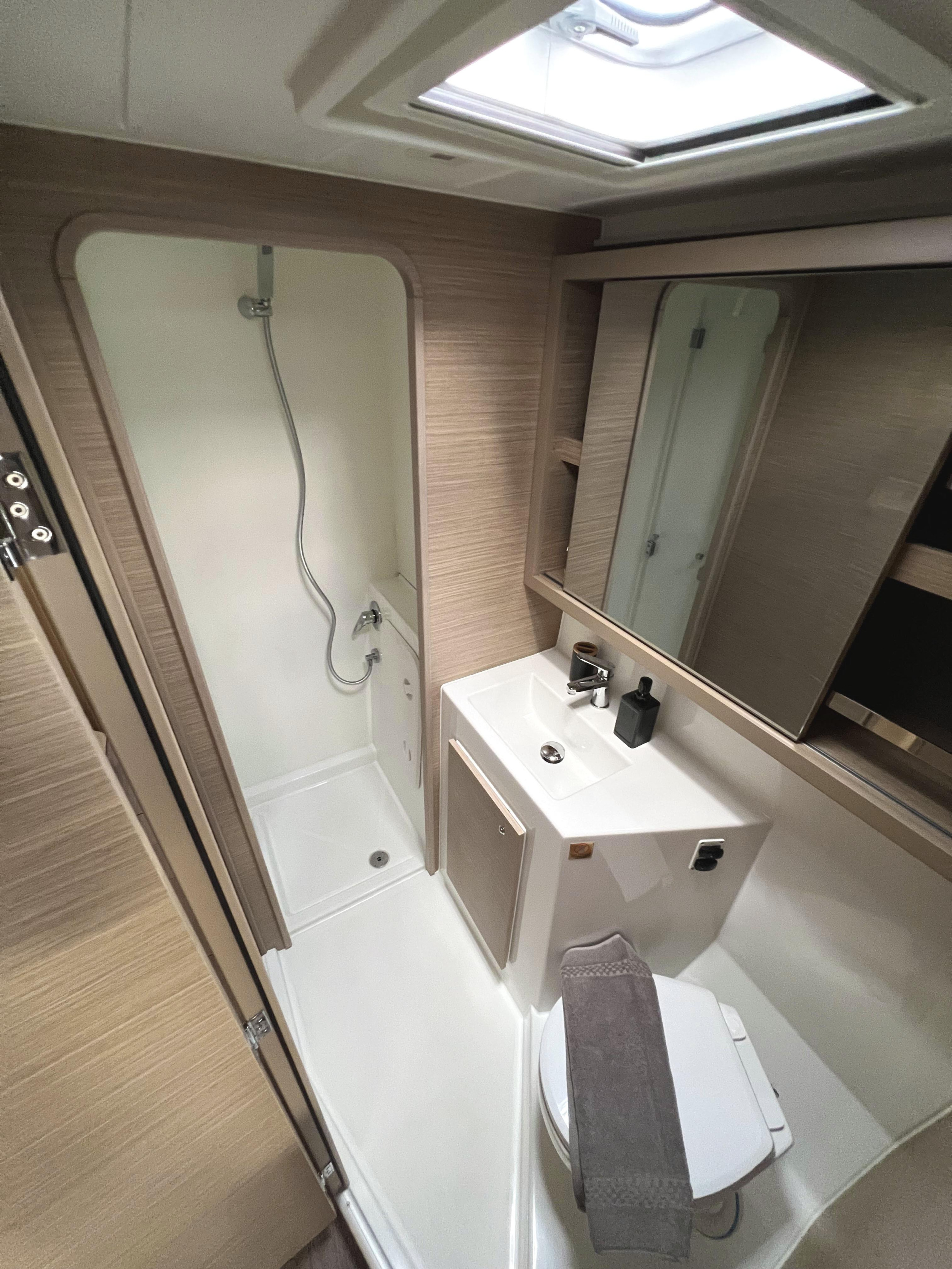 Lagoon 42 — photo 21