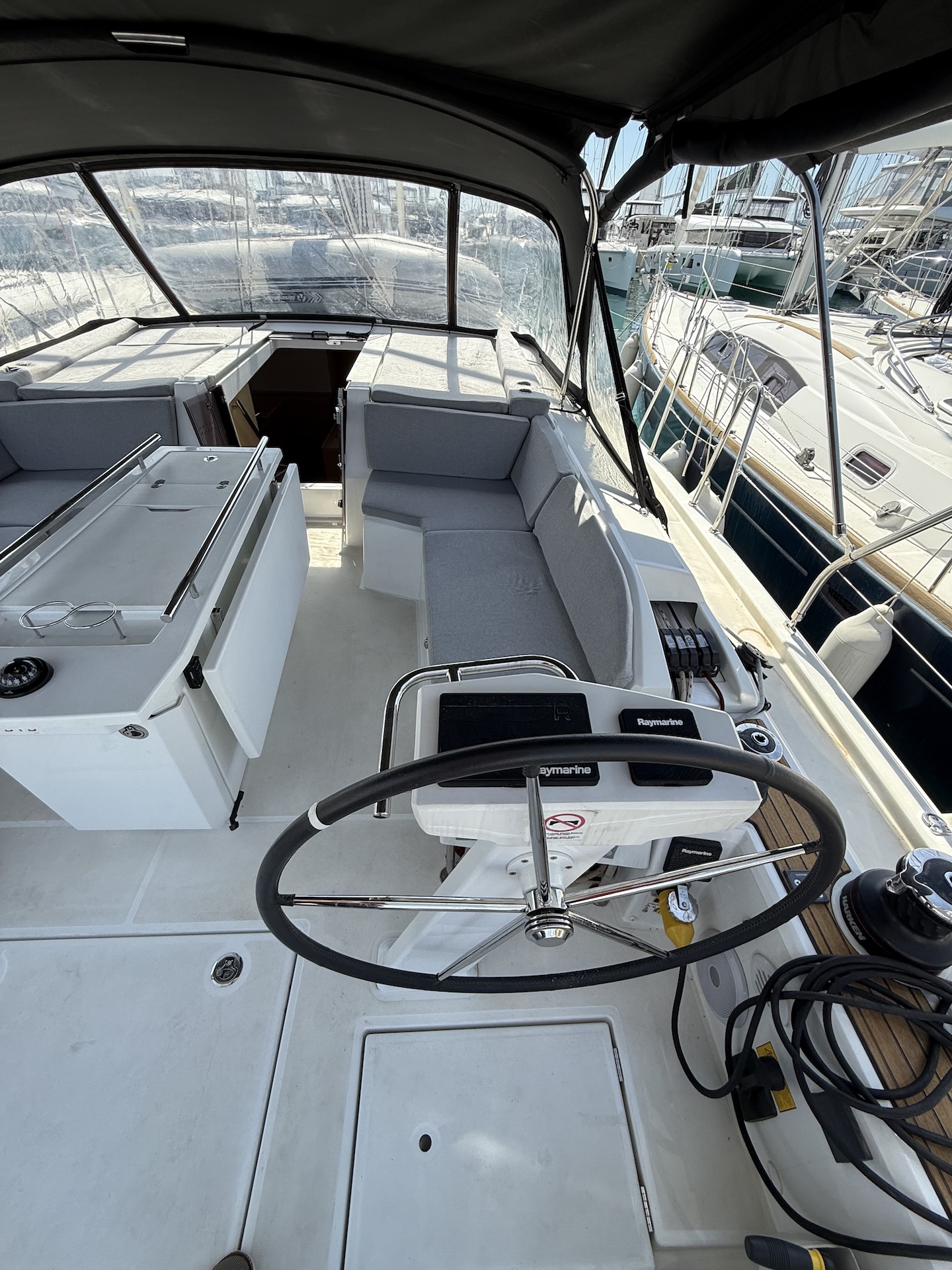 Oceanis 46.1 — photo 13
