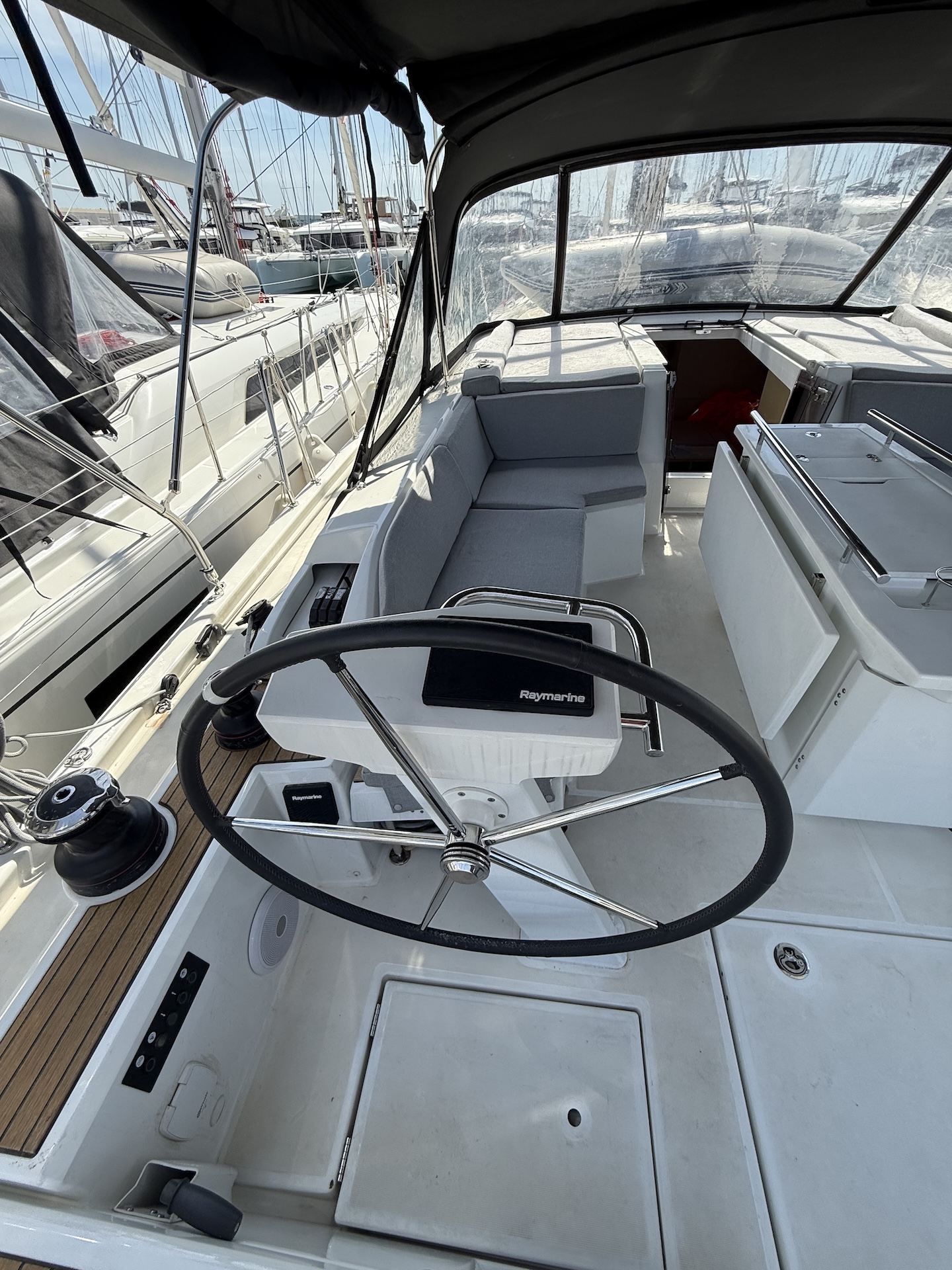 Oceanis 46.1 — photo 9