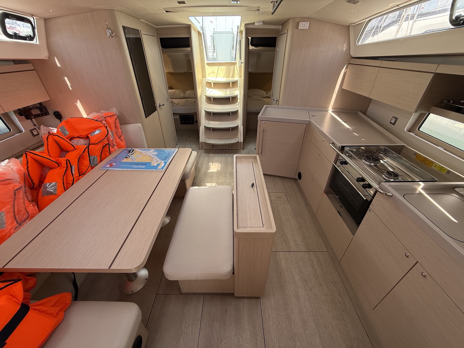 Oceanis 46.1 — photo 4