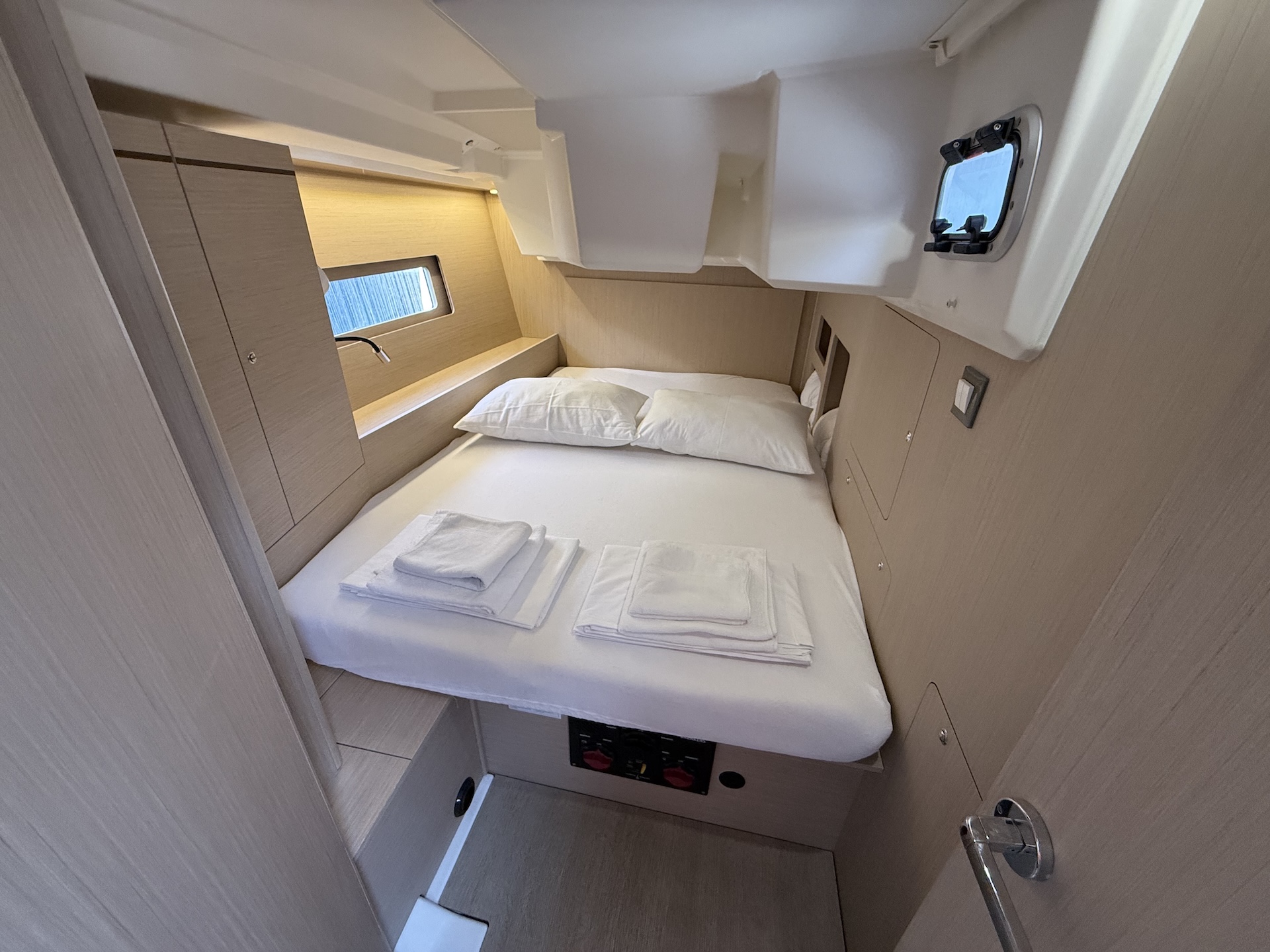 Oceanis 46.1 — photo 16