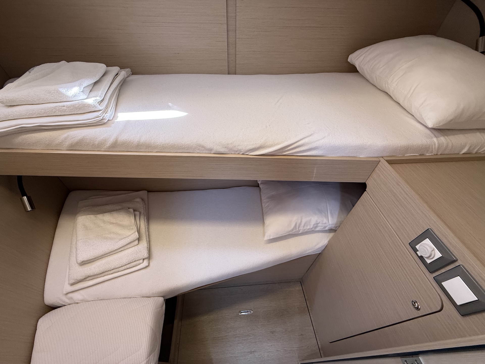 Oceanis 46.1 — photo 8