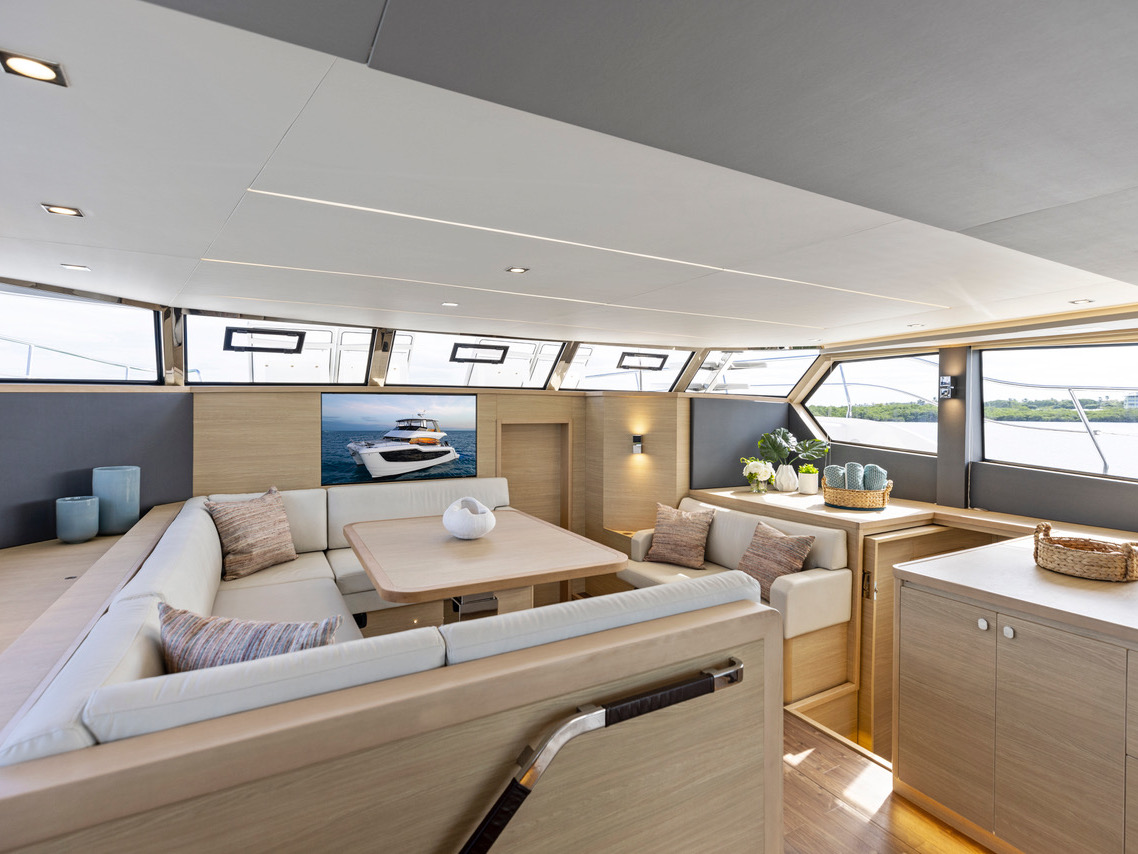 Aquila 50 Yacht — photo 2