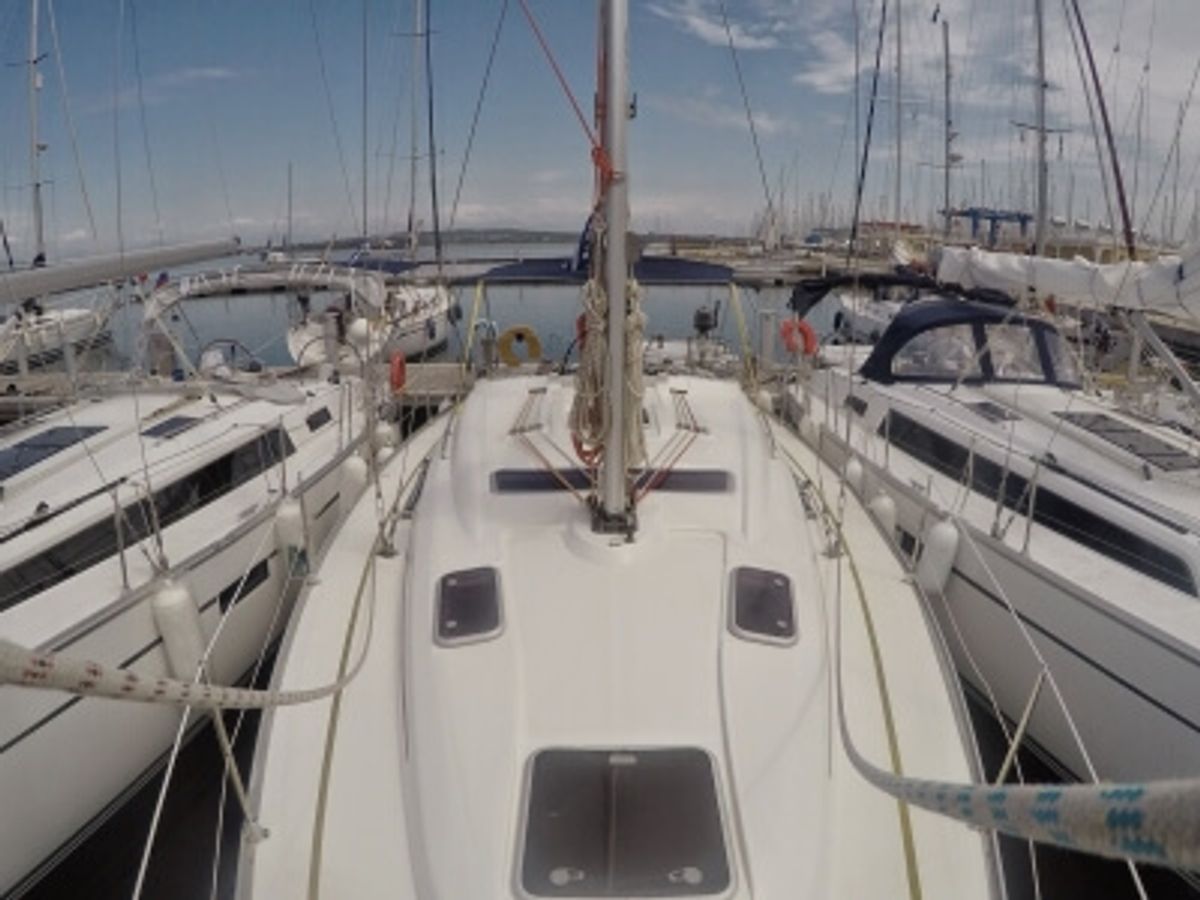 Bavaria 37 — photo 3