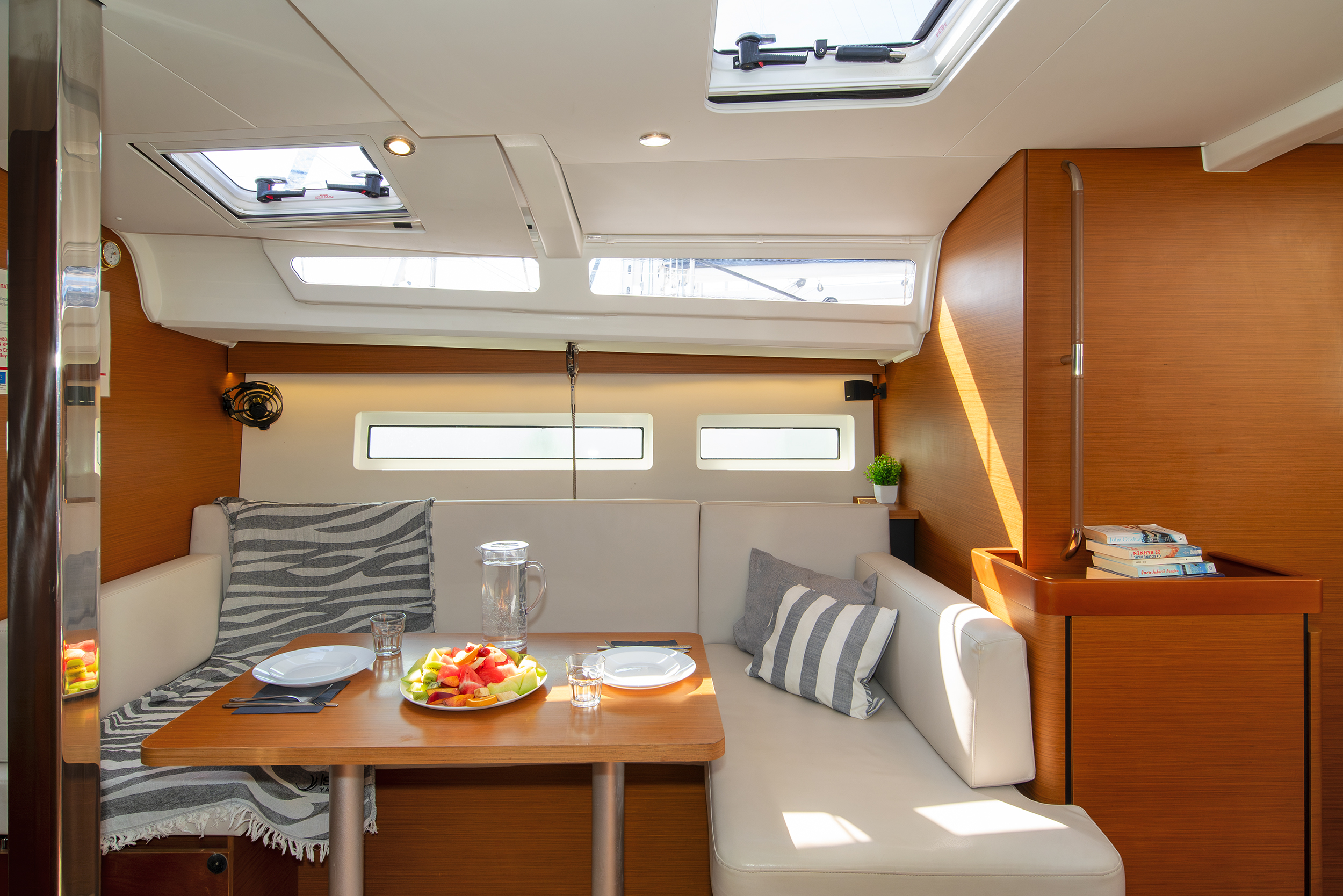 Sun Odyssey 440 — photo 11