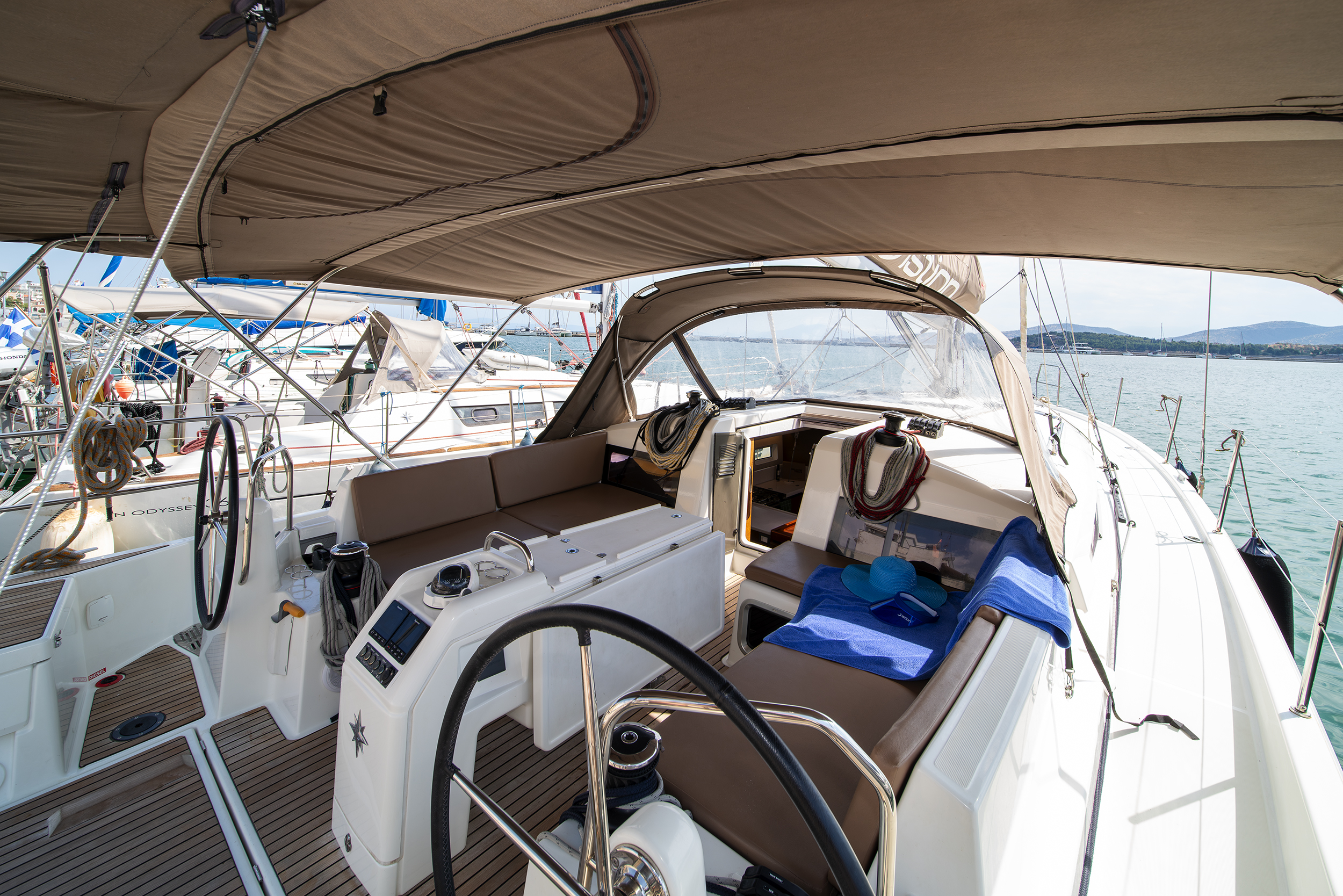 Sun Odyssey 440 — photo 18