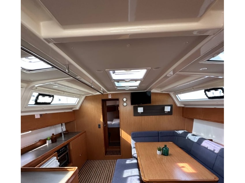 Bavaria Cruiser 46 — photo 28