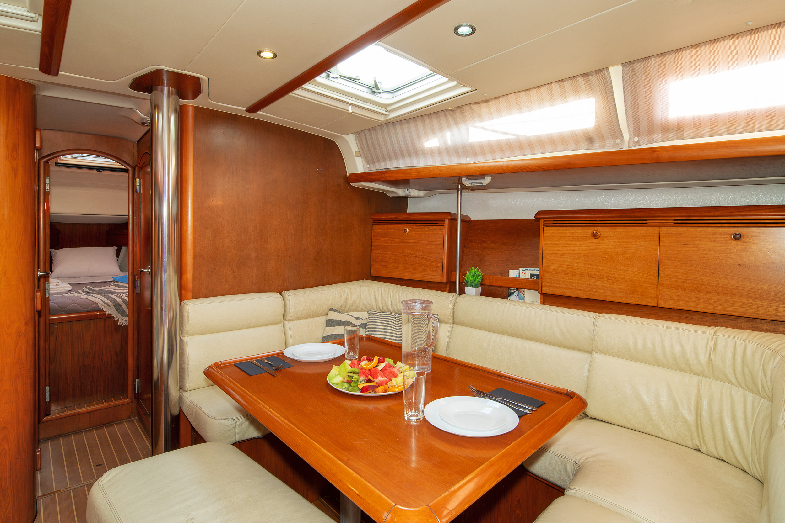 Sun Odyssey 43 — photo 14