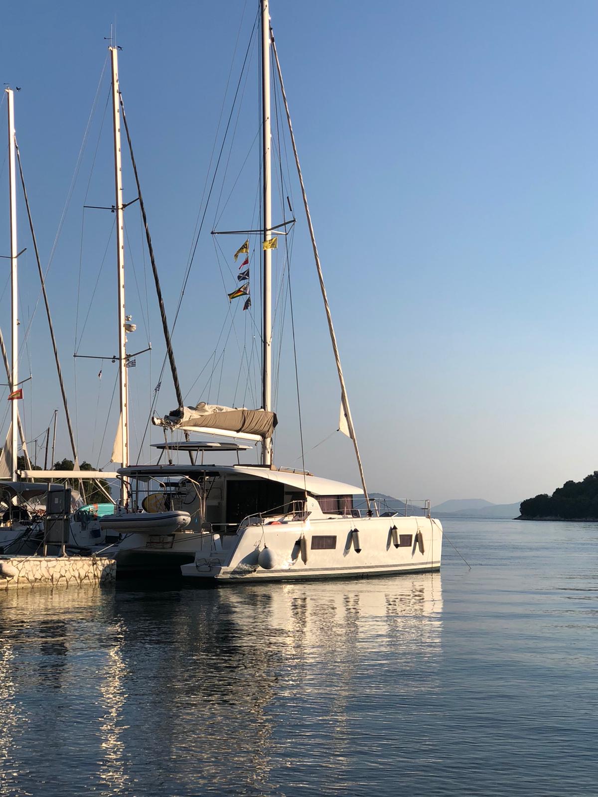 Lagoon 42 — photo 10
