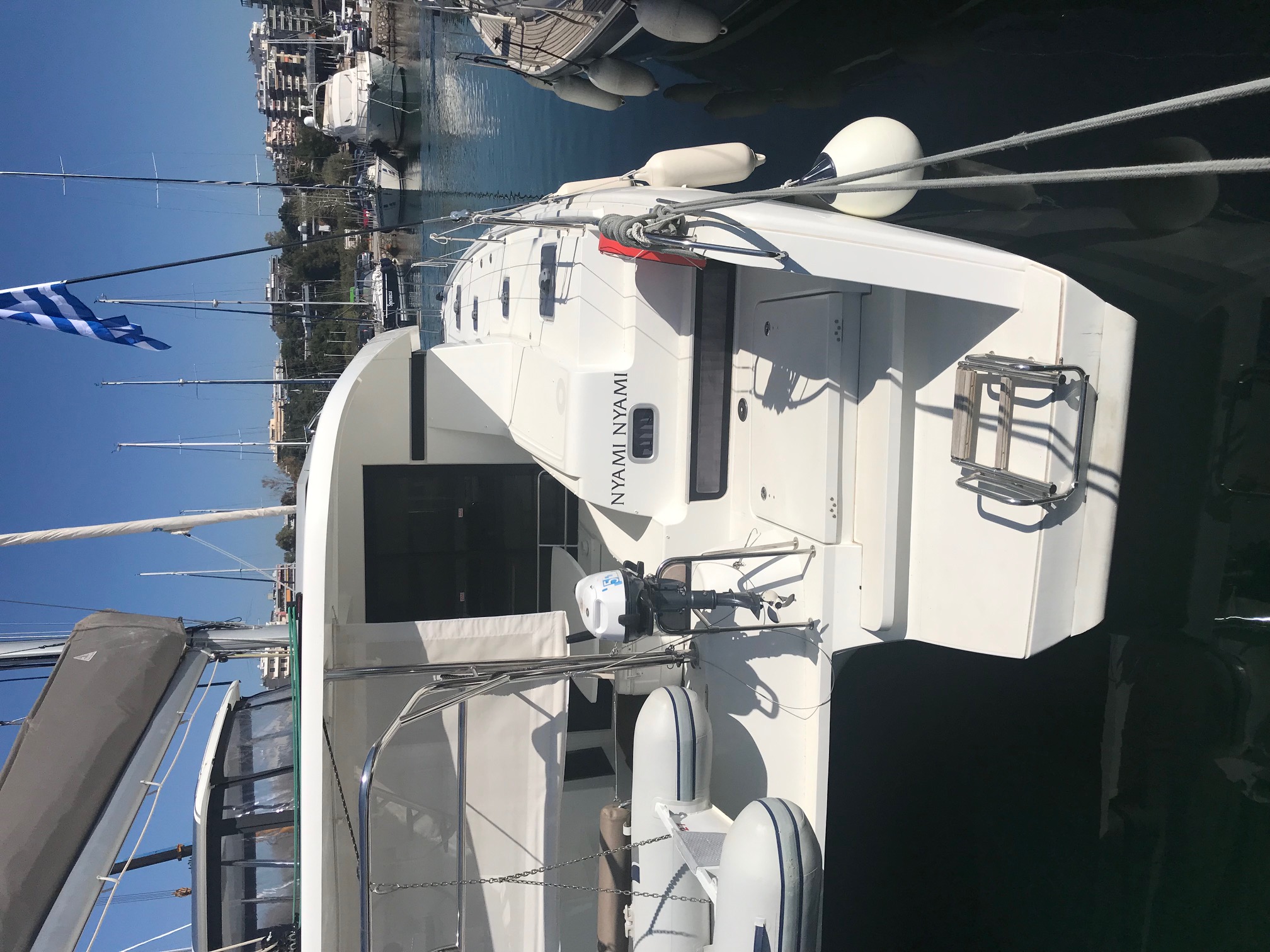 Lagoon 42 — photo 16