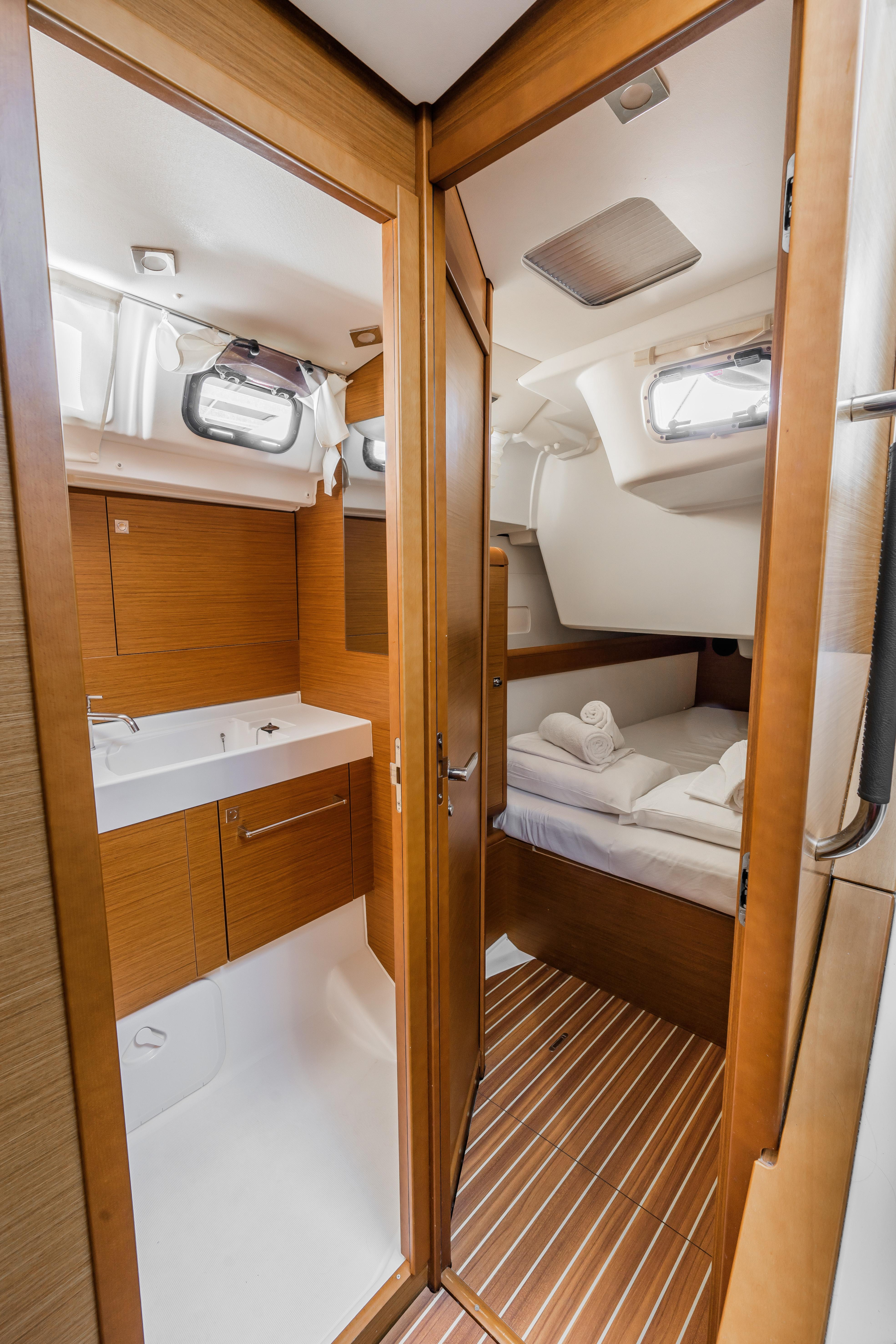 Sun Odyssey 519 - 4 cabs — photo 26