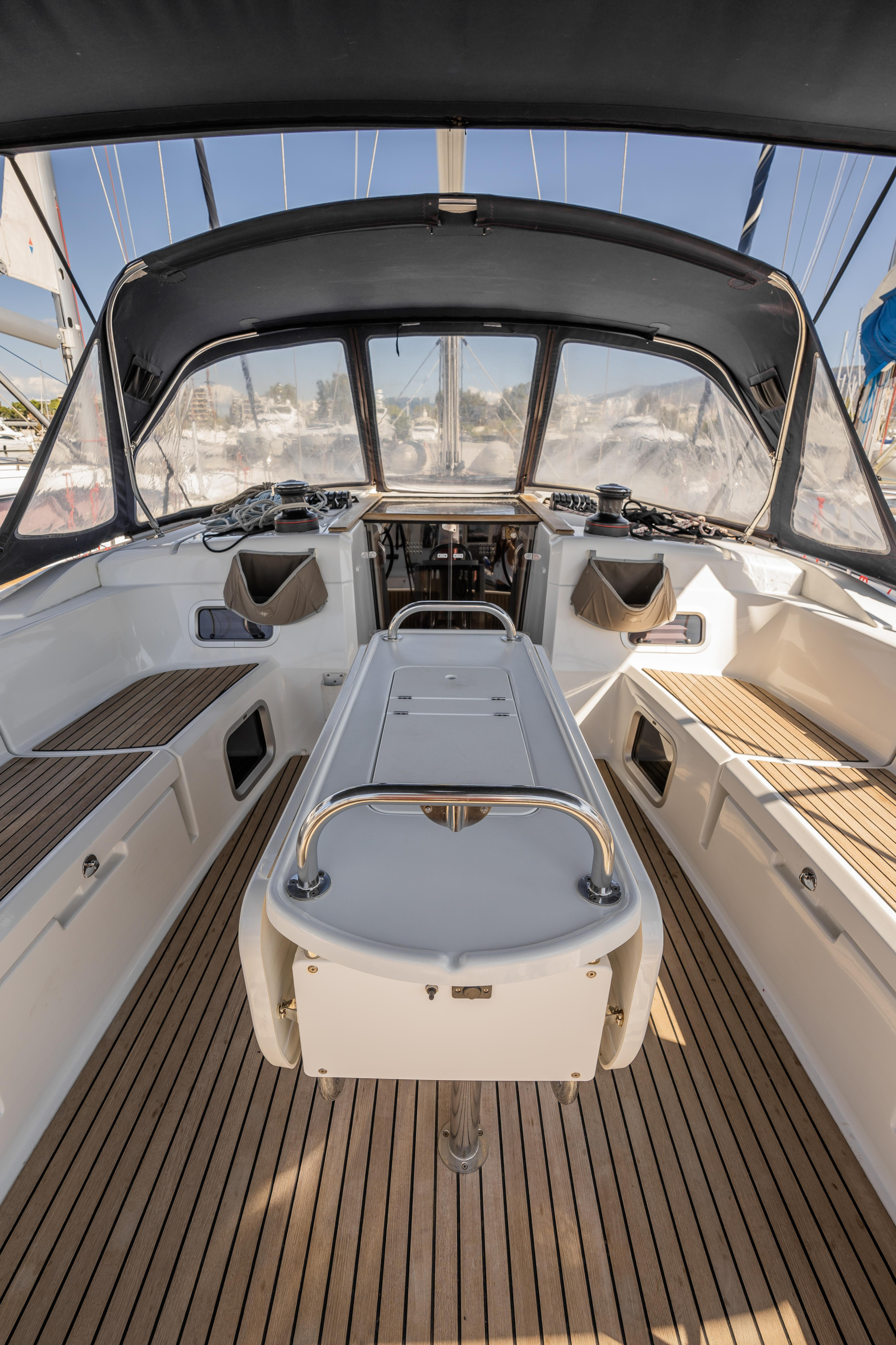 Sun Odyssey 519 - 4 cabs — photo 4