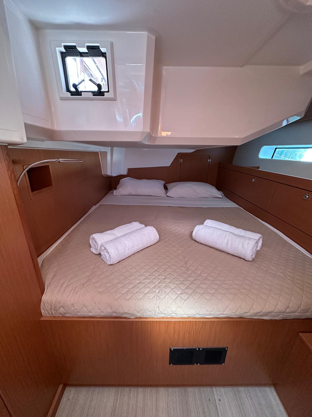 Bavaria C46 — photo 18