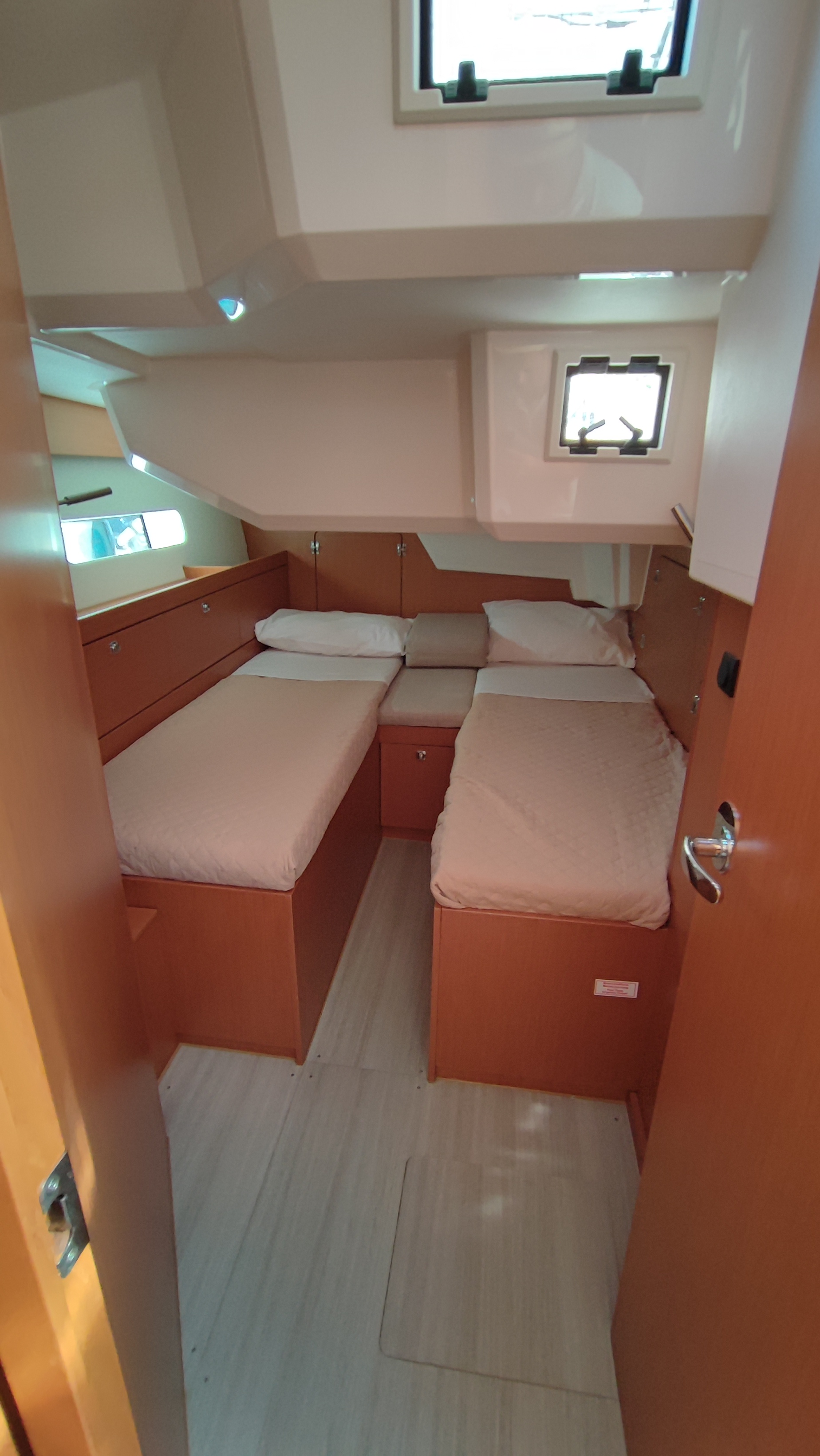 Bavaria C46 — photo 21