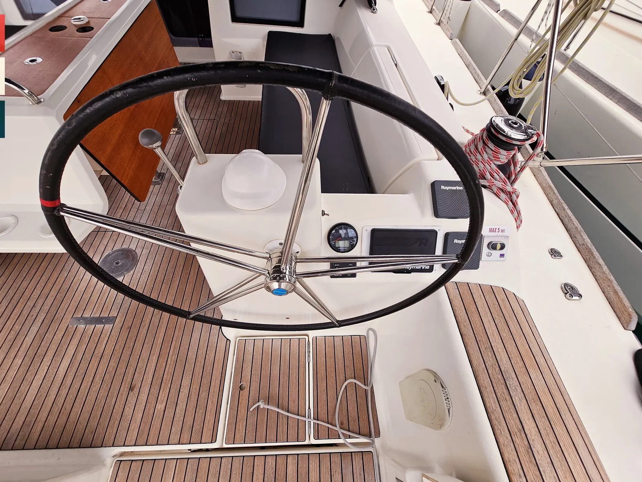 Dufour 460 Grand Large — photo 17