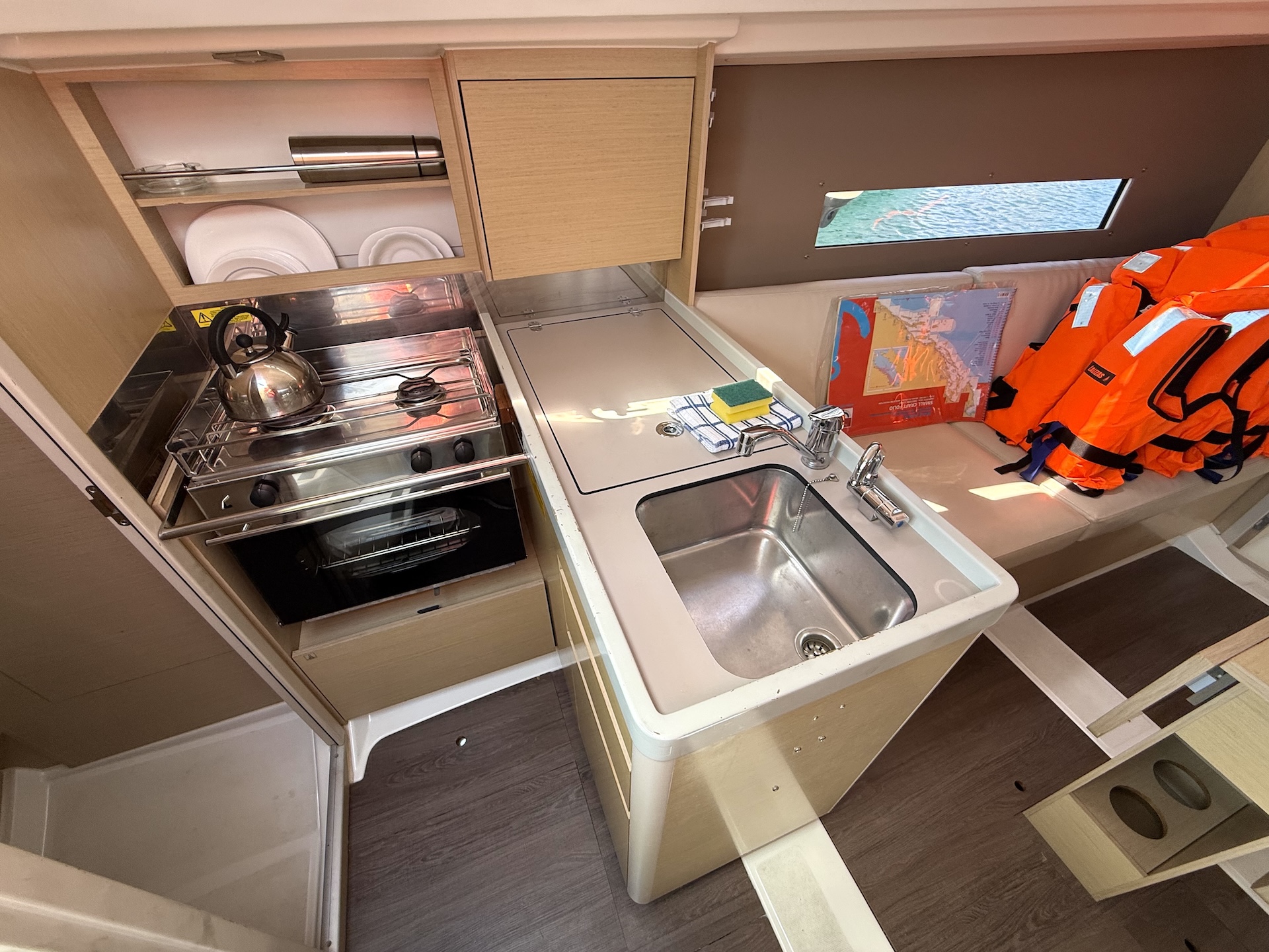 Oceanis 30.1 — photo 11