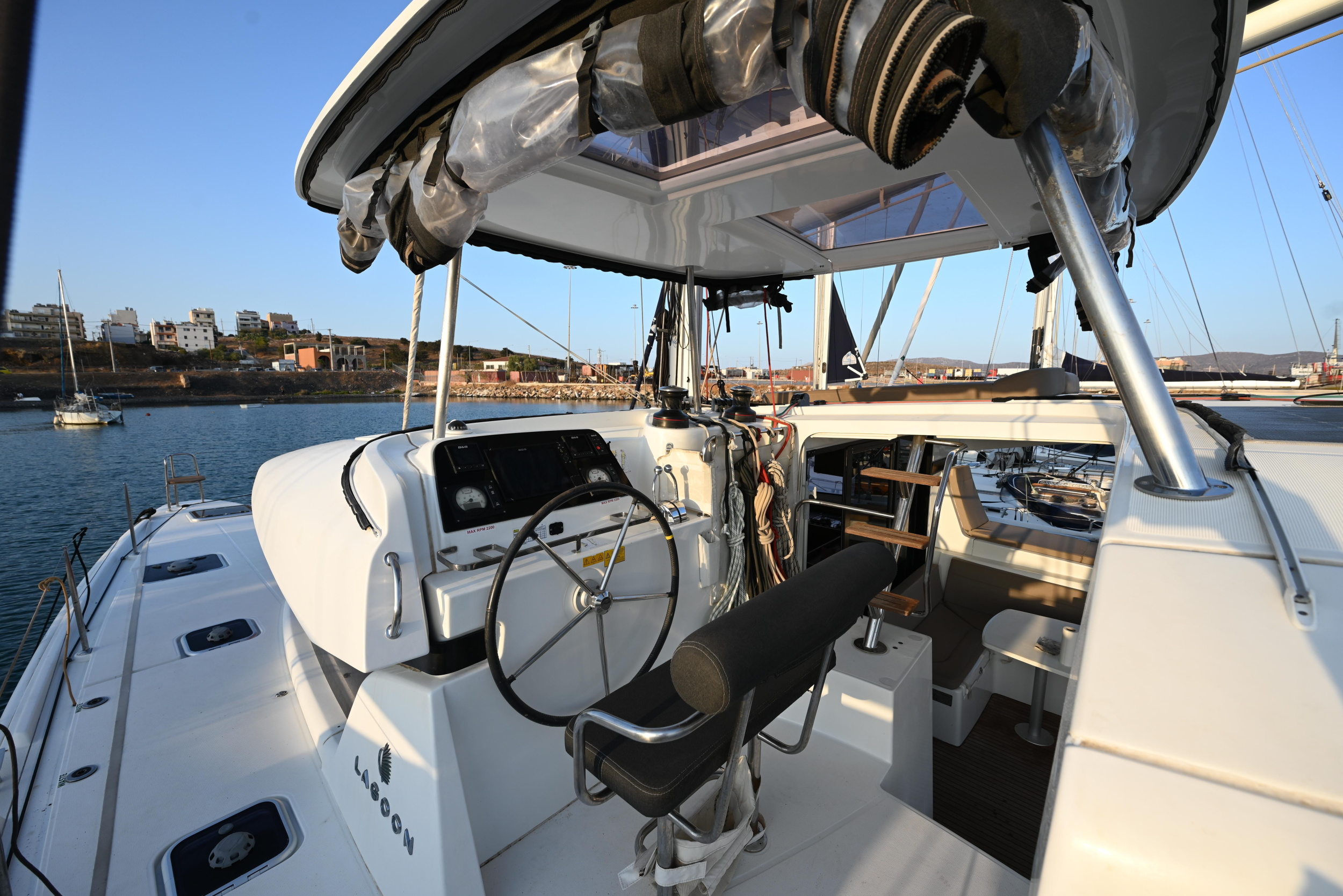 Lagoon 42 — photo 30