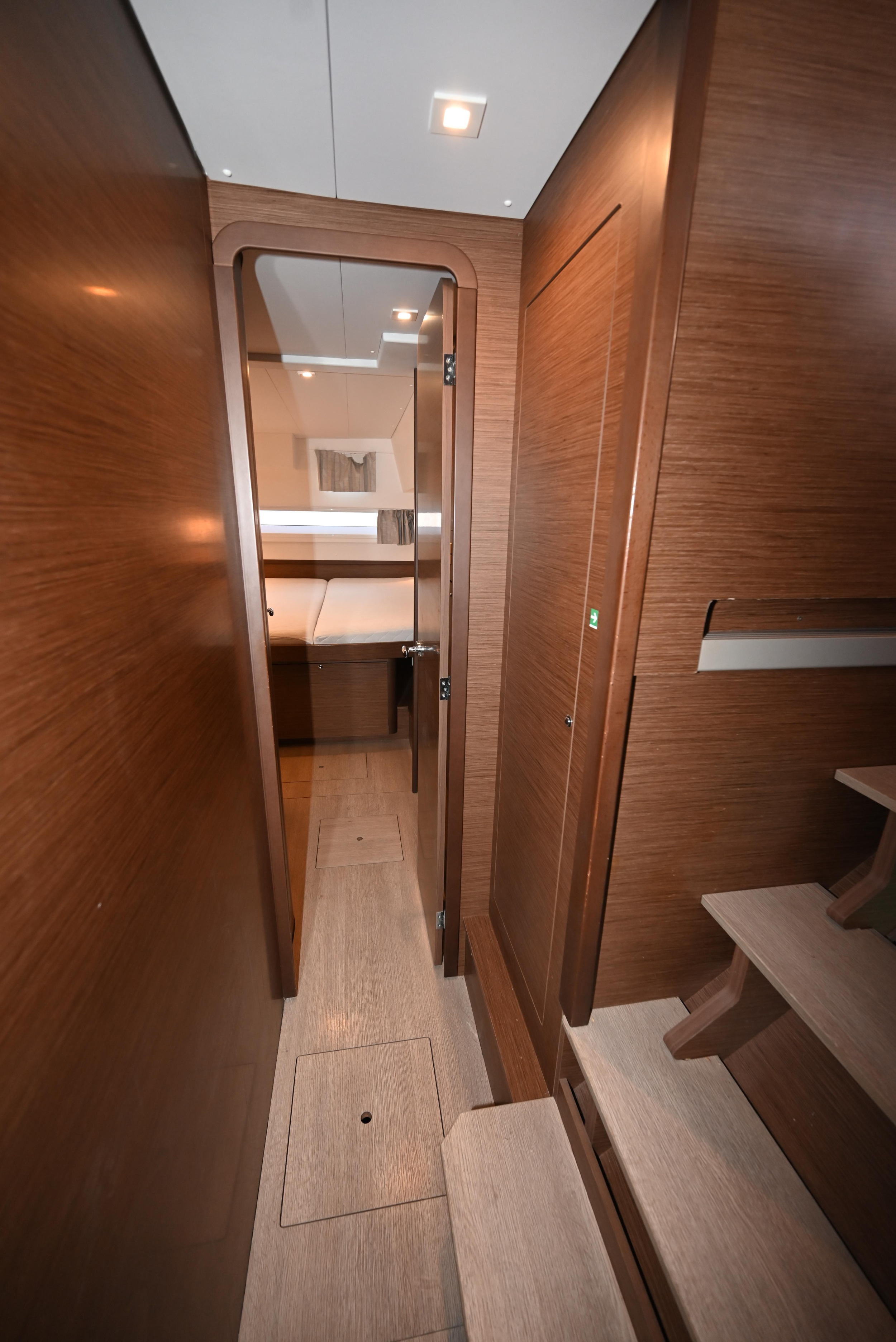 Lagoon 42 — photo 23