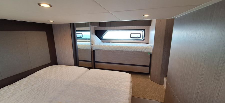 Azimut Atlantis 45 — photo 21