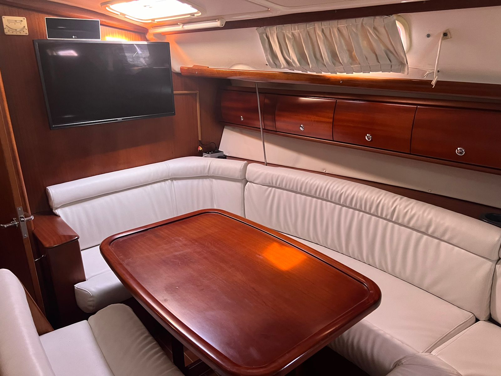 Bavaria 38[G] — photo 2