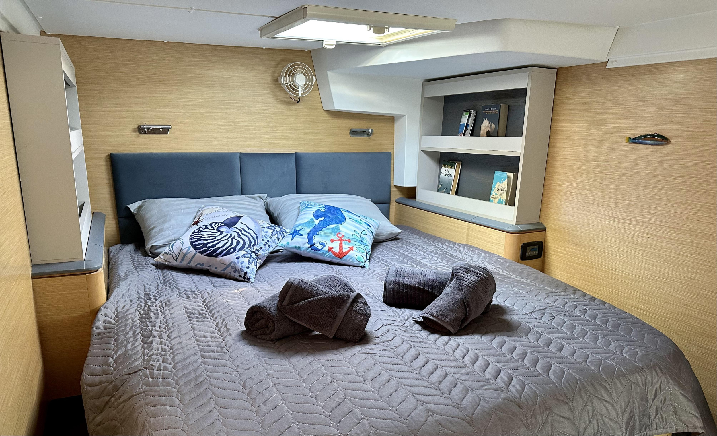 Lagoon 500 — photo 22