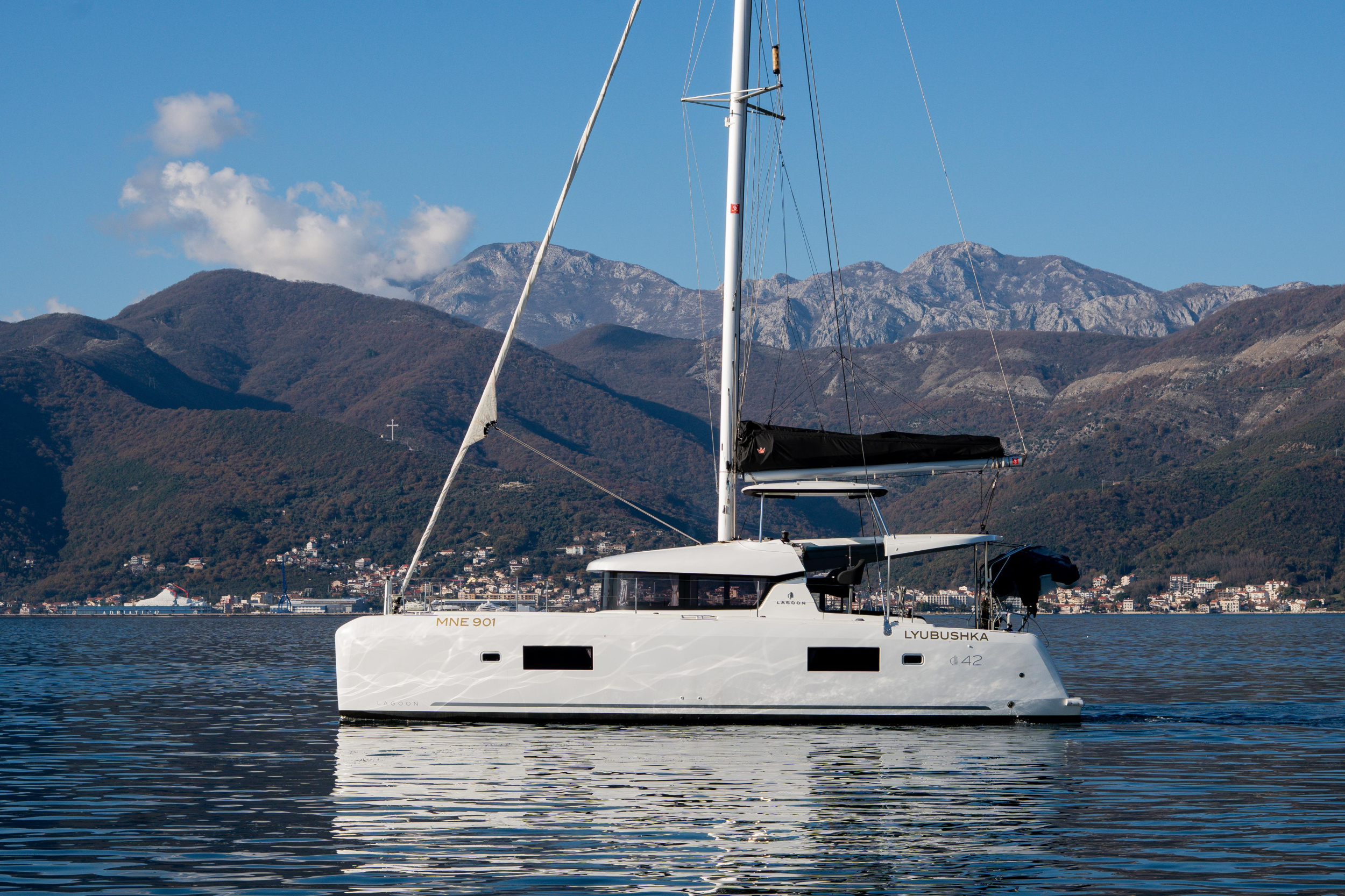 Lagoon 42 — photo 14