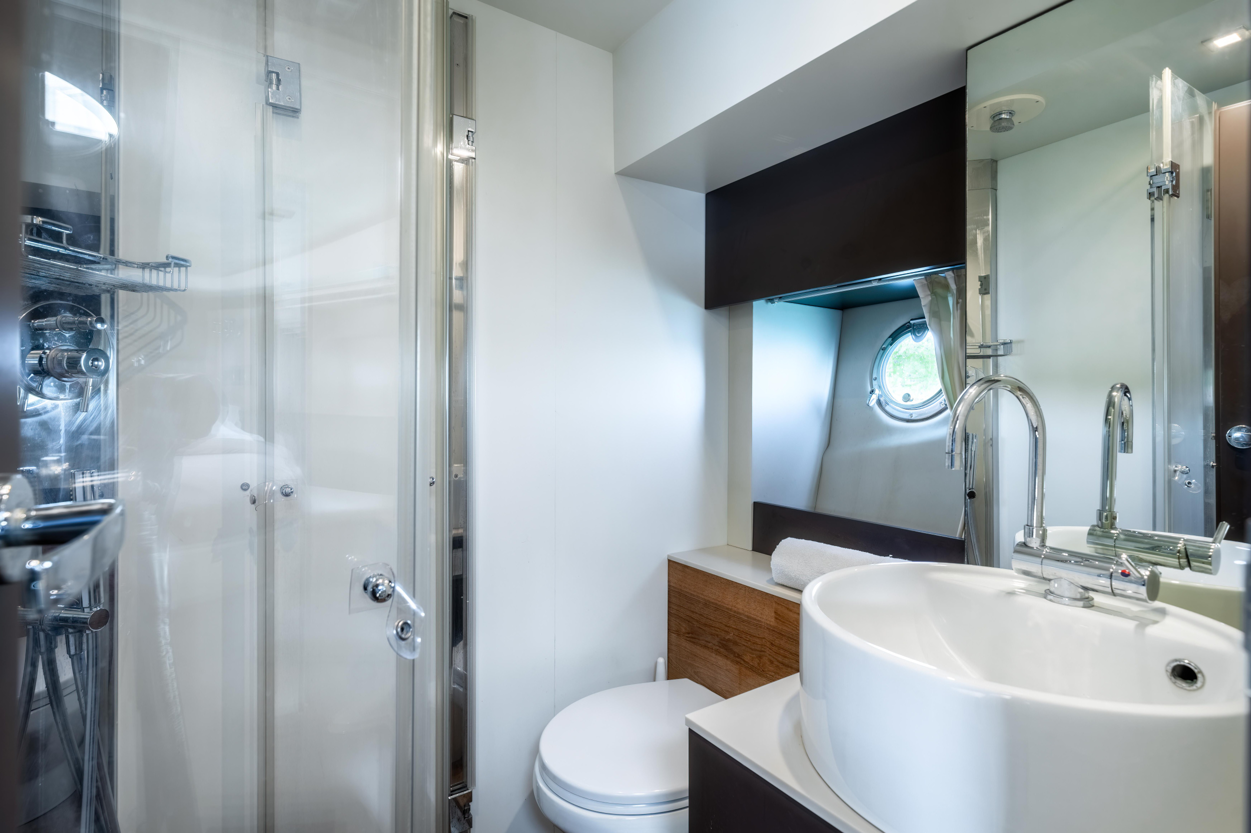 Cranchi M44 HT — photo 43