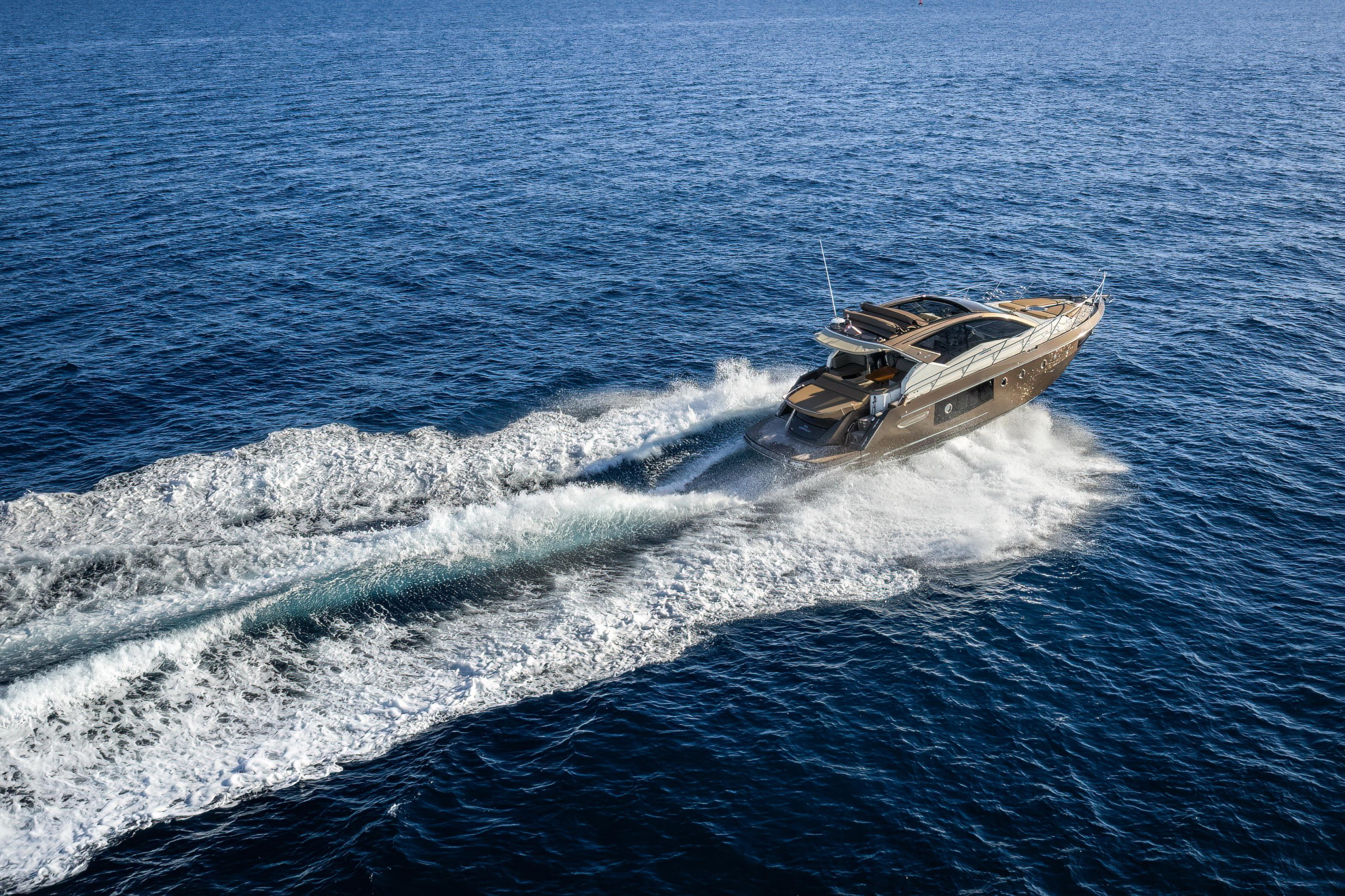 Cranchi M44 HT — photo 10