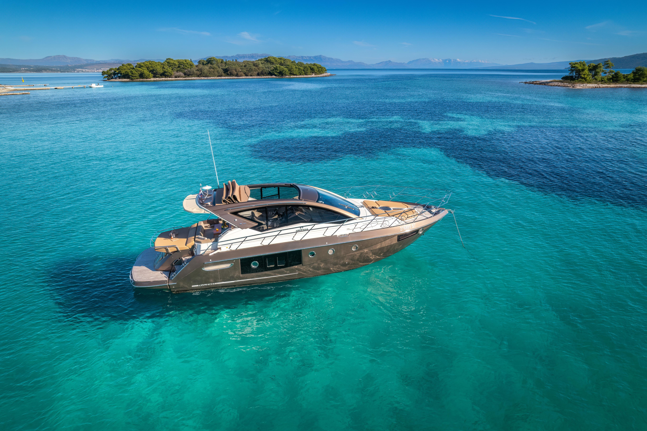 Cranchi M44 HT — photo 45