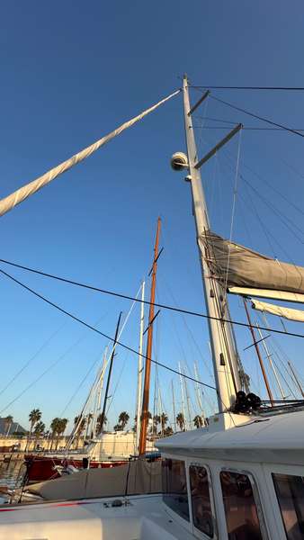 Lagoon 450 Fly — photo 24