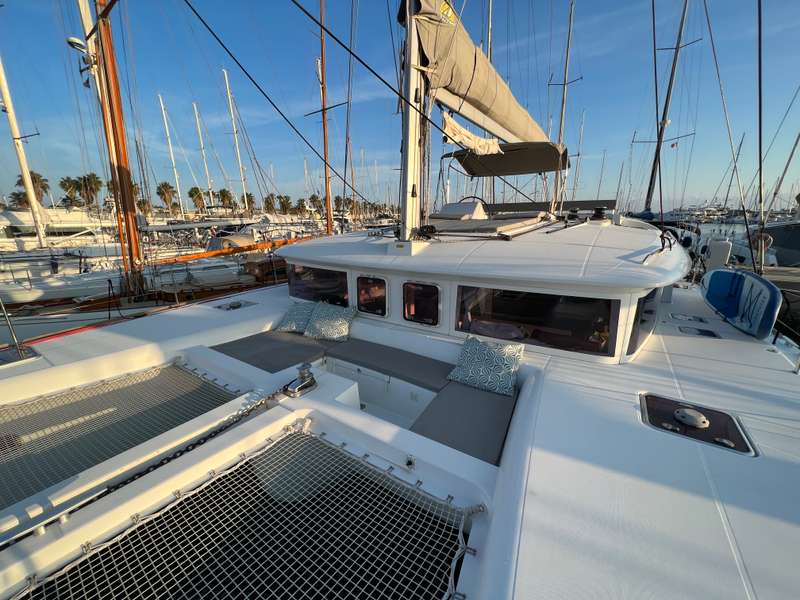 Lagoon 450 Fly — photo 6