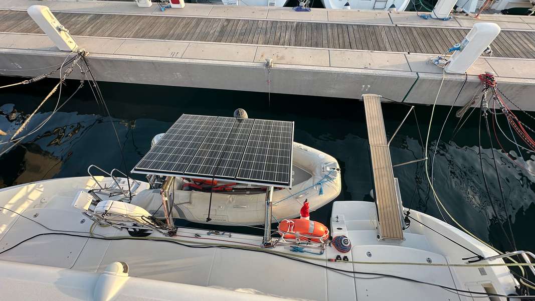 Lagoon 450 Fly — photo 7