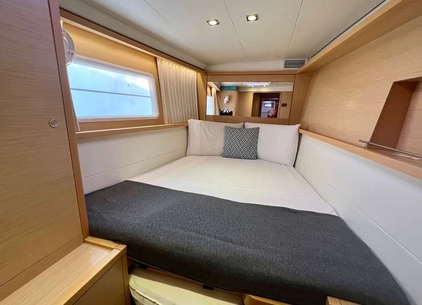 Lagoon 450 Fly — photo 23