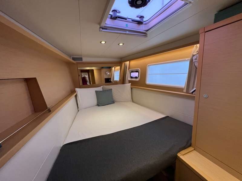Lagoon 450 Fly — photo 4