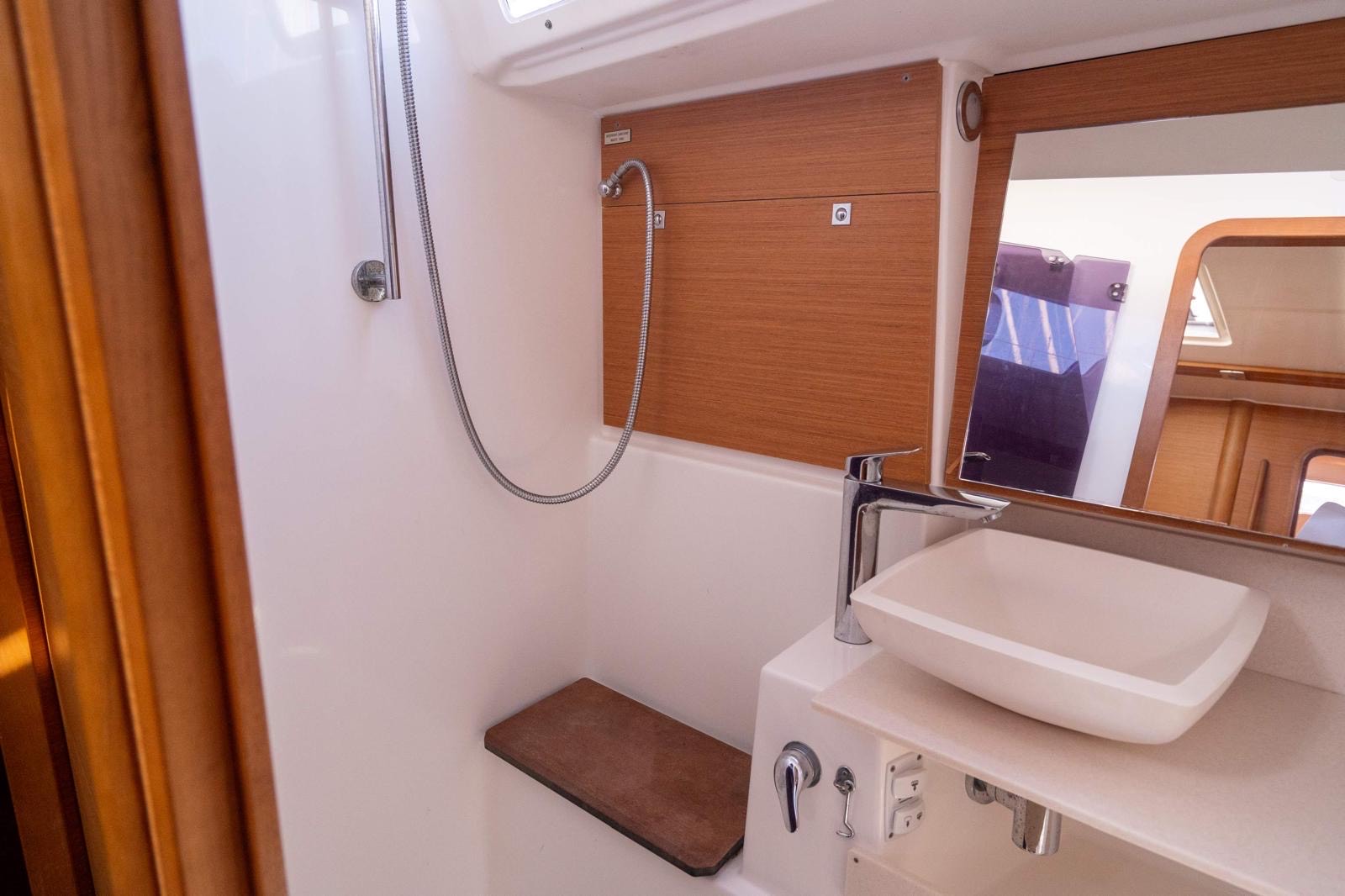 Dufour 430 — photo 9