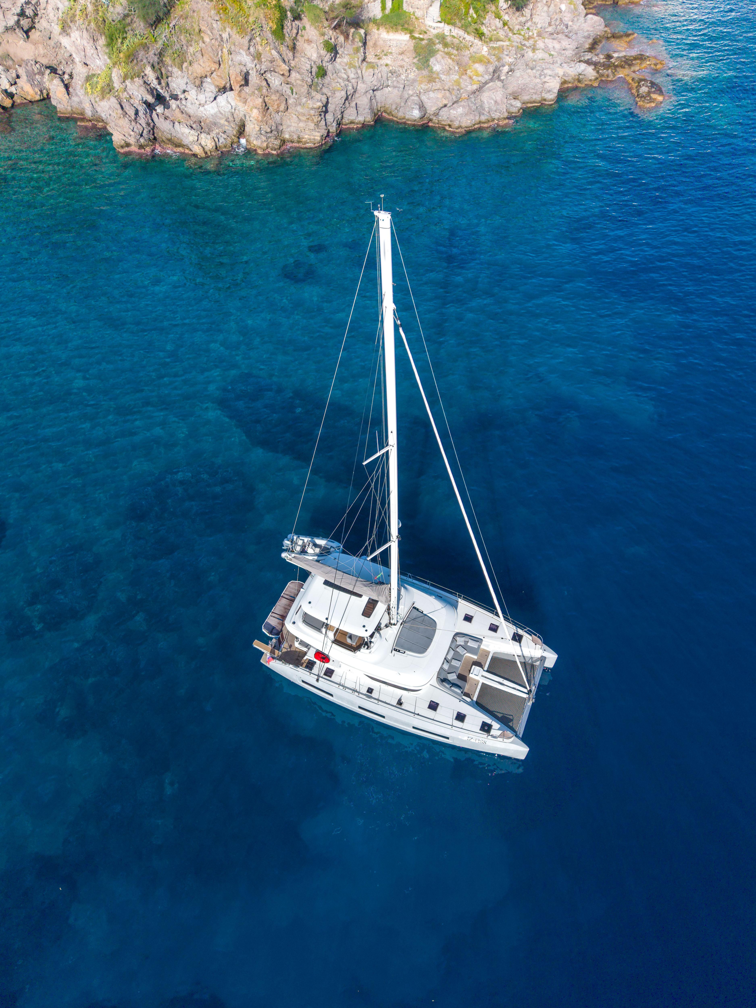 Lagoon 55 — photo 7
